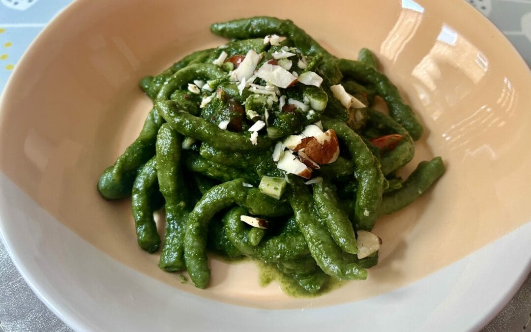Green Detox Spinach Pesto Pasta